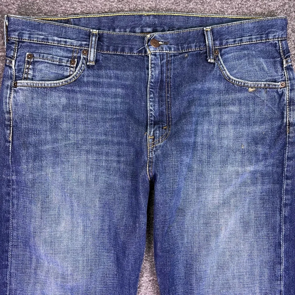 Levis levi 569